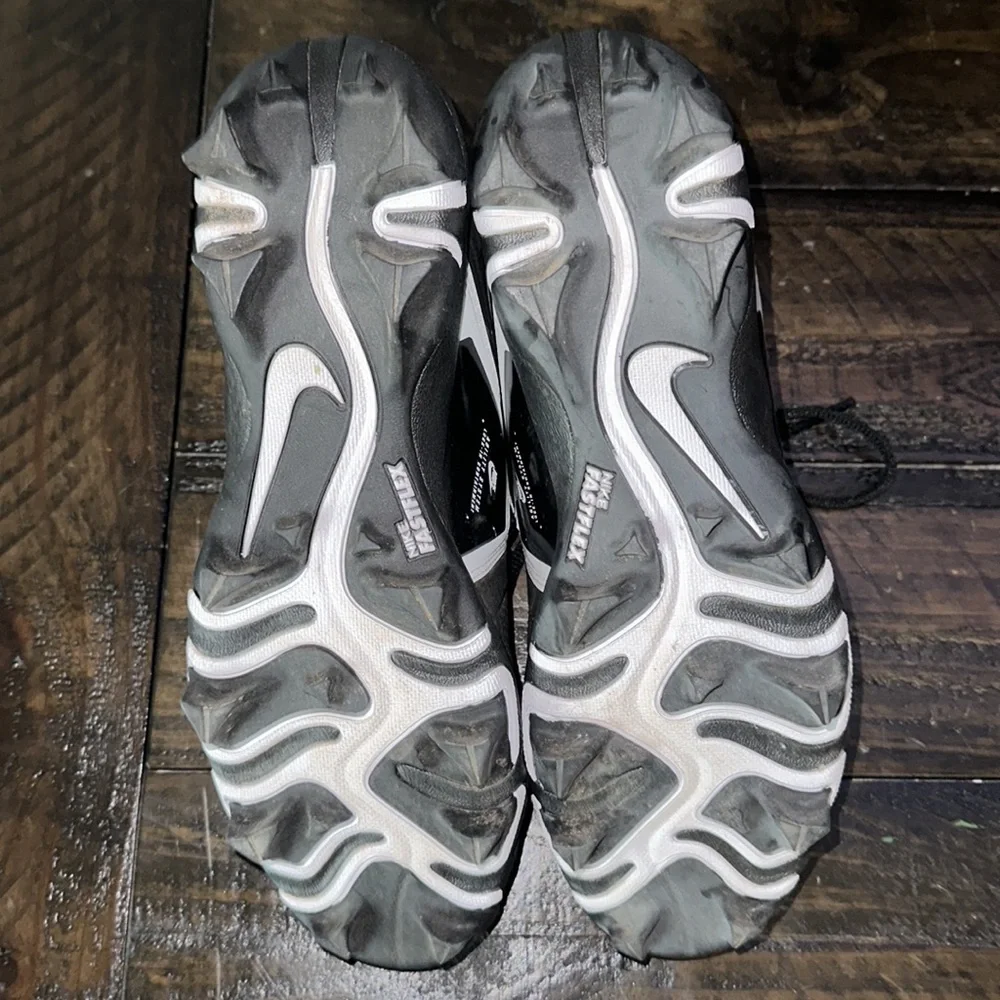 Nike Kids' Alpha Menace 3 Shark Mid Football Cleats - Picture 8 of 9